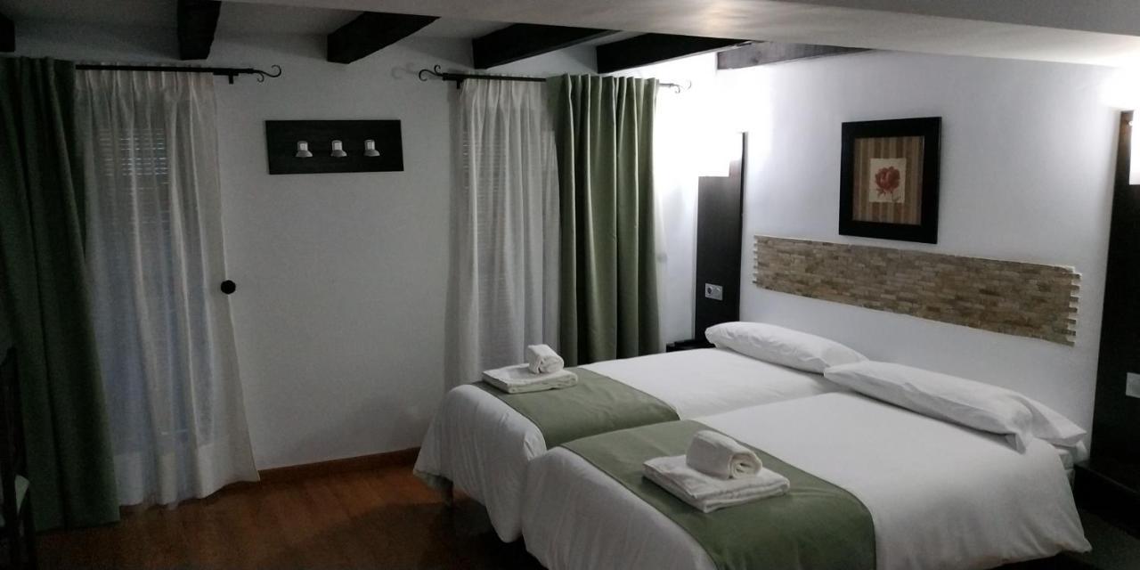 Hostal Esencia De Azahar Cordoba Luaran gambar