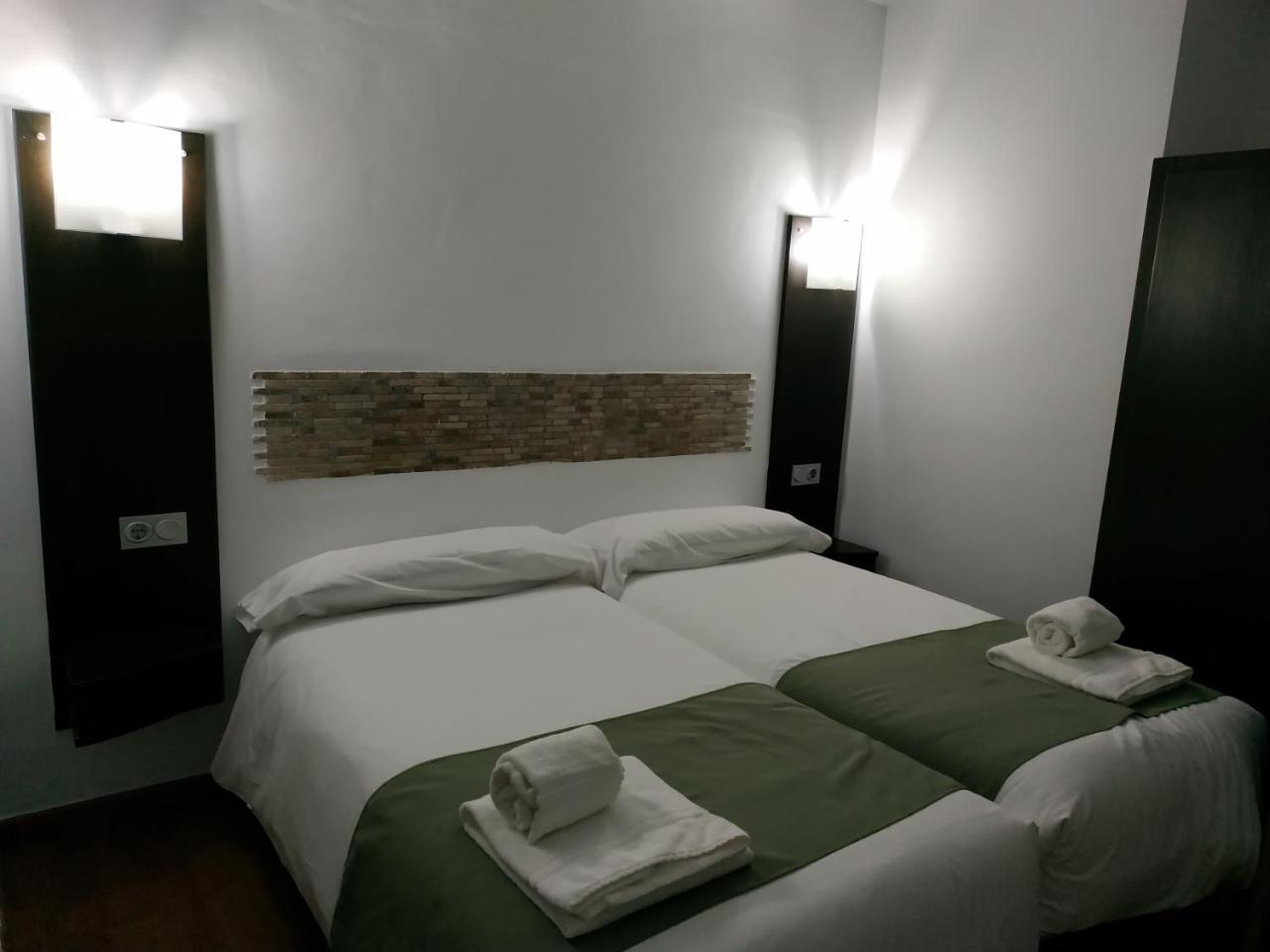 Hostal Esencia De Azahar Cordoba Luaran gambar