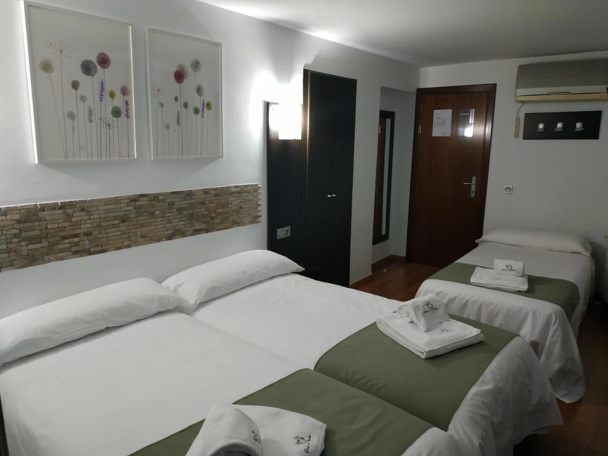 Hostal Esencia De Azahar Cordoba Luaran gambar