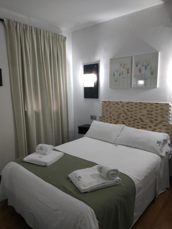 Hostal Esencia De Azahar Cordoba Luaran gambar