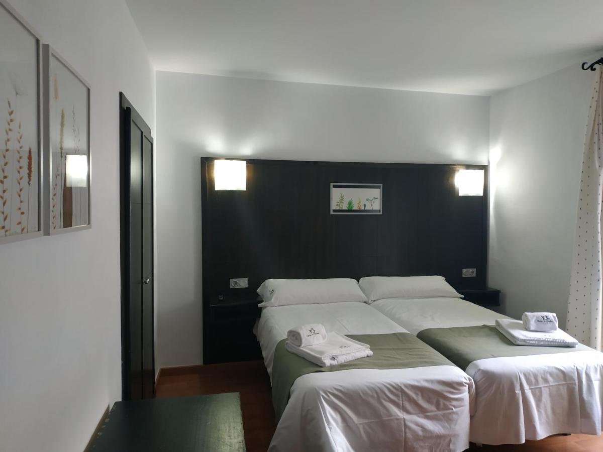 Hostal Esencia De Azahar Cordoba Luaran gambar