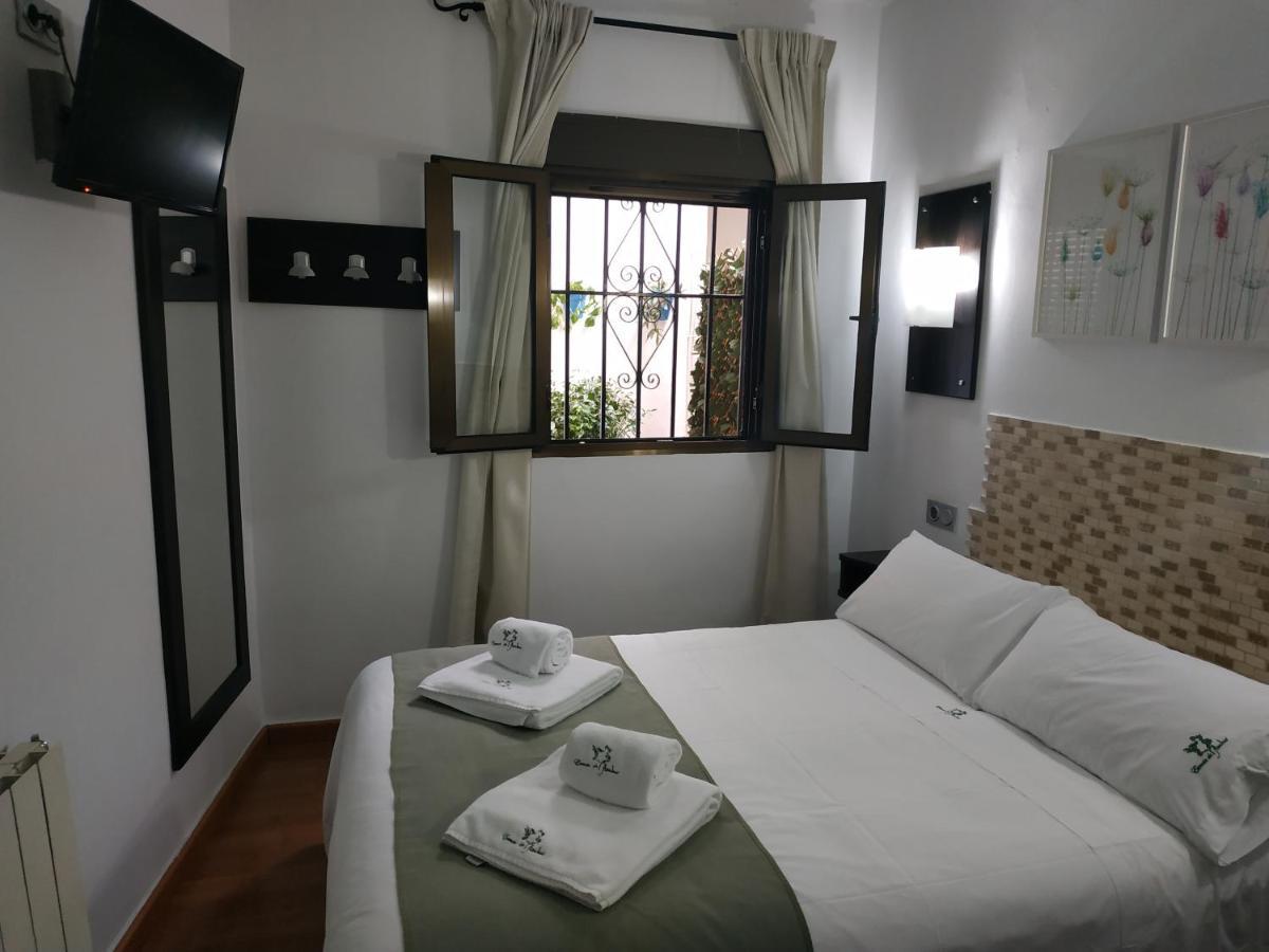 Hostal Esencia De Azahar Cordoba Luaran gambar